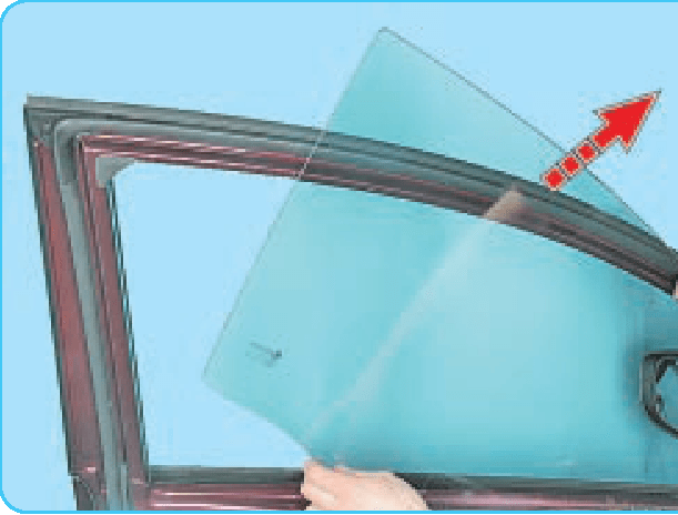 Стекло двери солярис. Размер бокового переднего стекла Хендай акцент. Крепление переднего стекла двери Хендай Солярис 2015. Стекло двери переднее Хендай Элантра 4. Стекло передней двери Хендай Элантра.